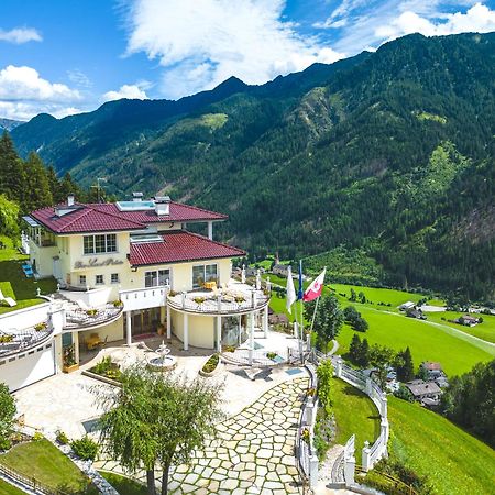 B&B Das Land-Palais - Private Mountain Hideaway Selva dei Molini Exterior foto