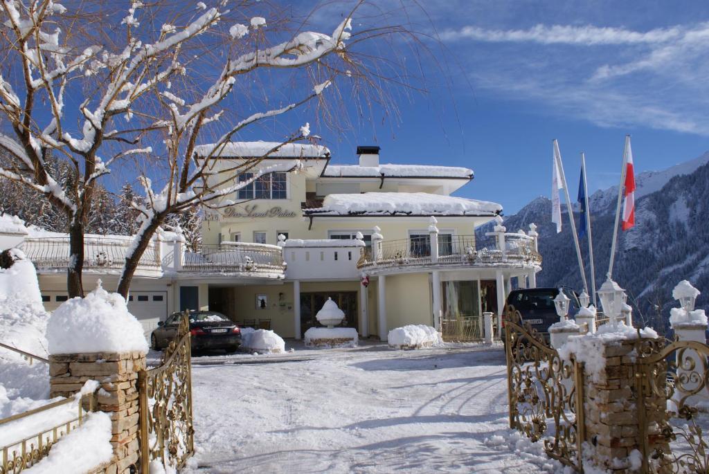 B&B Das Land-Palais - Private Mountain Hideaway Selva dei Molini Habitación foto